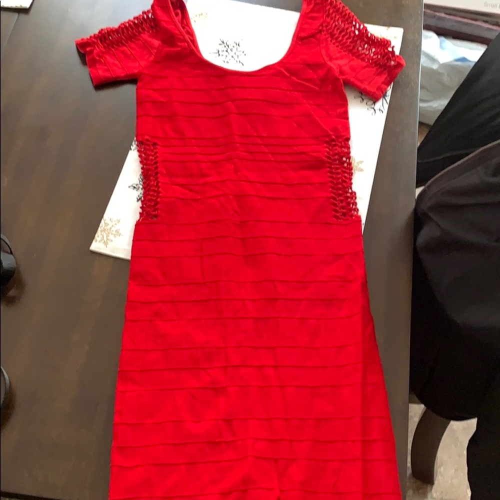 Red bandage dress 92% nailon 8% spandex